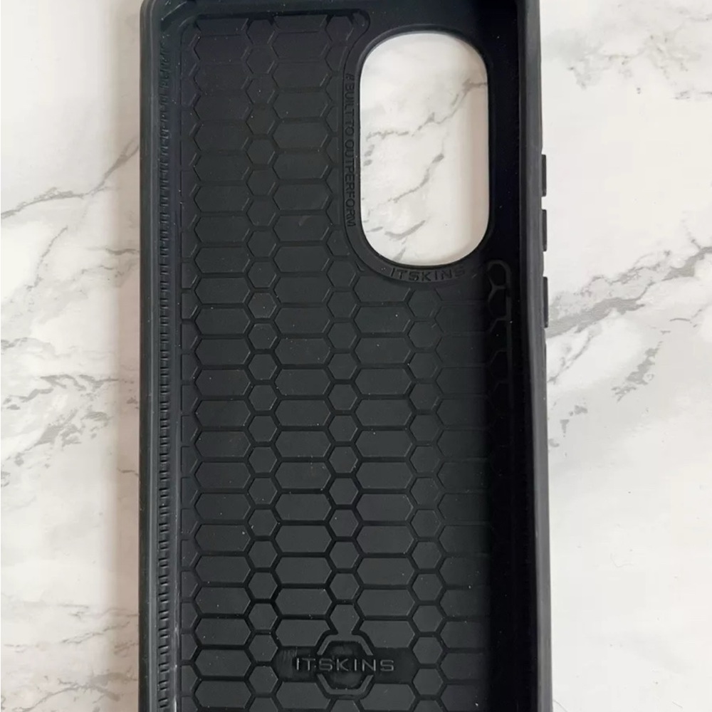 ITSKINS Hybrid_R Drive Series Case for Motorola Moto Edge 2022 | Black